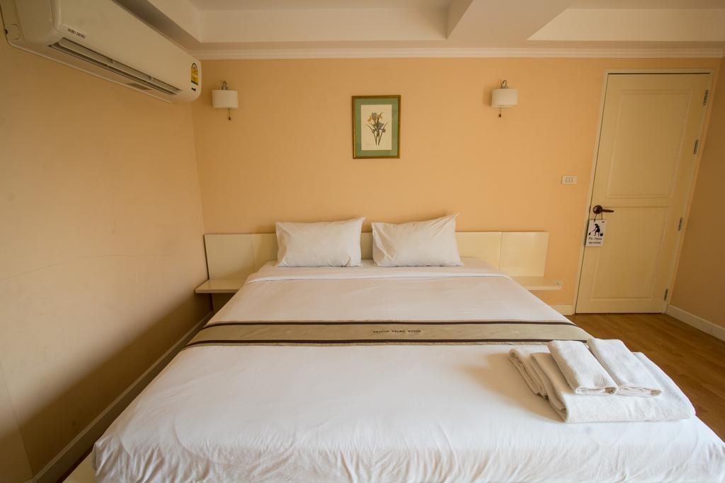 Triple Palms House Hotel Csiangmaj Kültér fotó