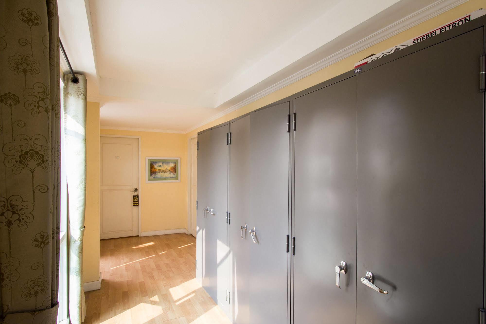 Triple Palms House Hotel Csiangmaj Kültér fotó
