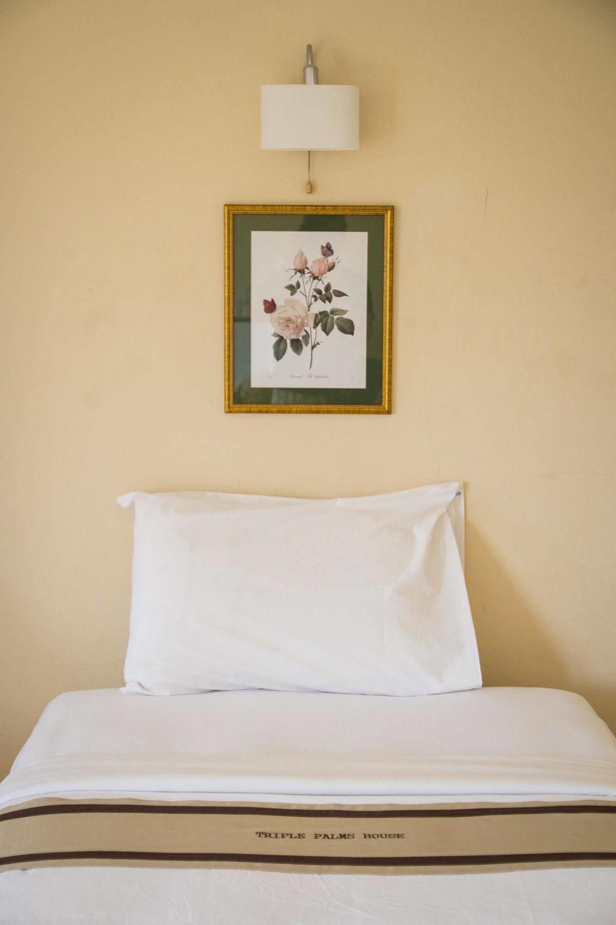 Triple Palms House Hotel Csiangmaj Kültér fotó