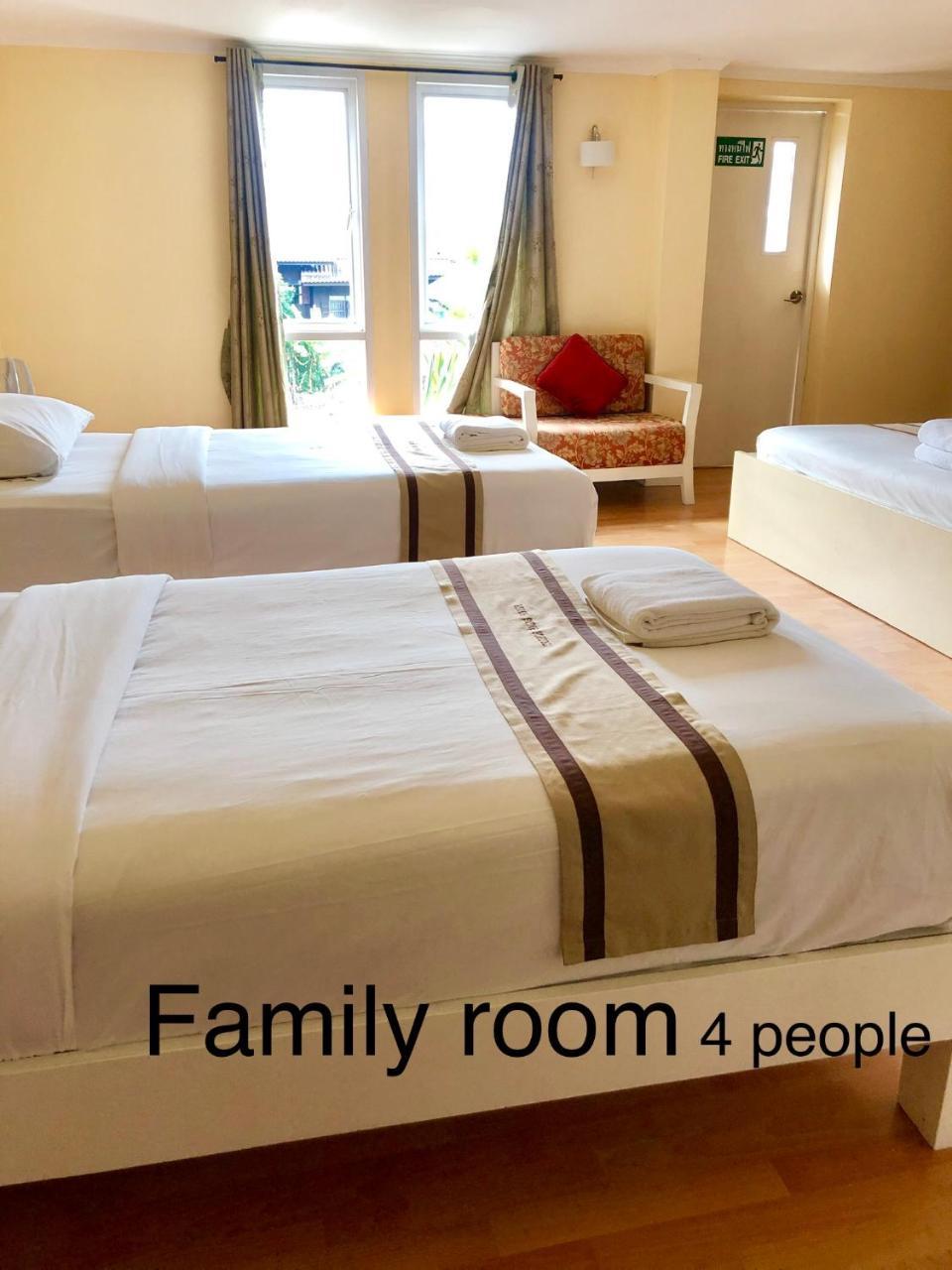 Triple Palms House Hotel Csiangmaj Kültér fotó