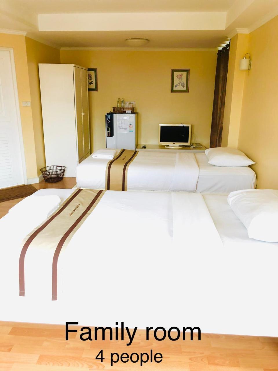Triple Palms House Hotel Csiangmaj Kültér fotó
